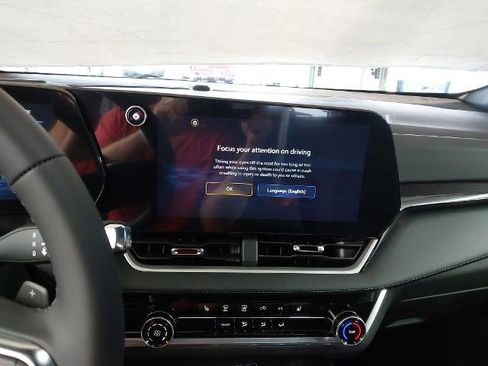 New 2026 Chevrolet Equinox LT w/ Safety and Technology Package image 20