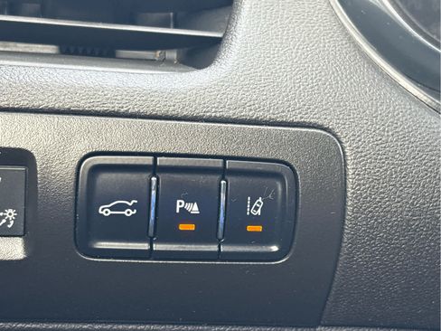 Used 2014 Chevrolet Impala LTZ FWD image 14