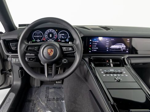 New 2026 Porsche Panamera 4 image 18