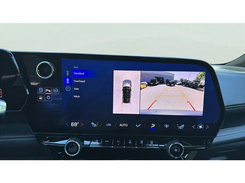 Used 2024 Chevrolet Blazer EV LT AWD/4WD image 36