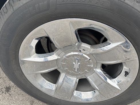 Used 2017 Chevrolet Tahoe LT w/ LT Signature Package image 13