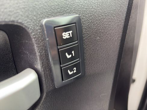 Used 2008 Toyota Tundra Limited image 24