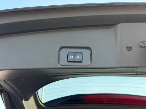 Used 2025 Nissan Rogue SL w/ Tech Package FWD image 48