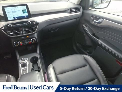 Certified 2022 Ford Escape SEL image 16