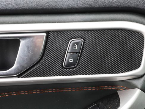 Used 2022 Ford Explorer Timberline image 13