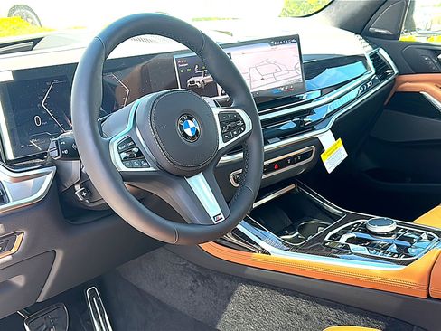 New 2027 BMW X7 xDrive40i w/ M Sport Package AWD/4WD image 9