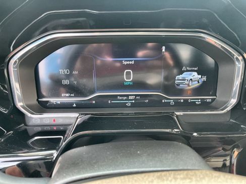Certified 2023 Chevrolet Silverado 1500 RST w/ Z71 Off-Road Package AWD/4WD image 11