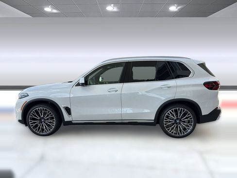 New 2026 BMW X5 xDrive40i w/ Executive Package AWD/4WD image 2