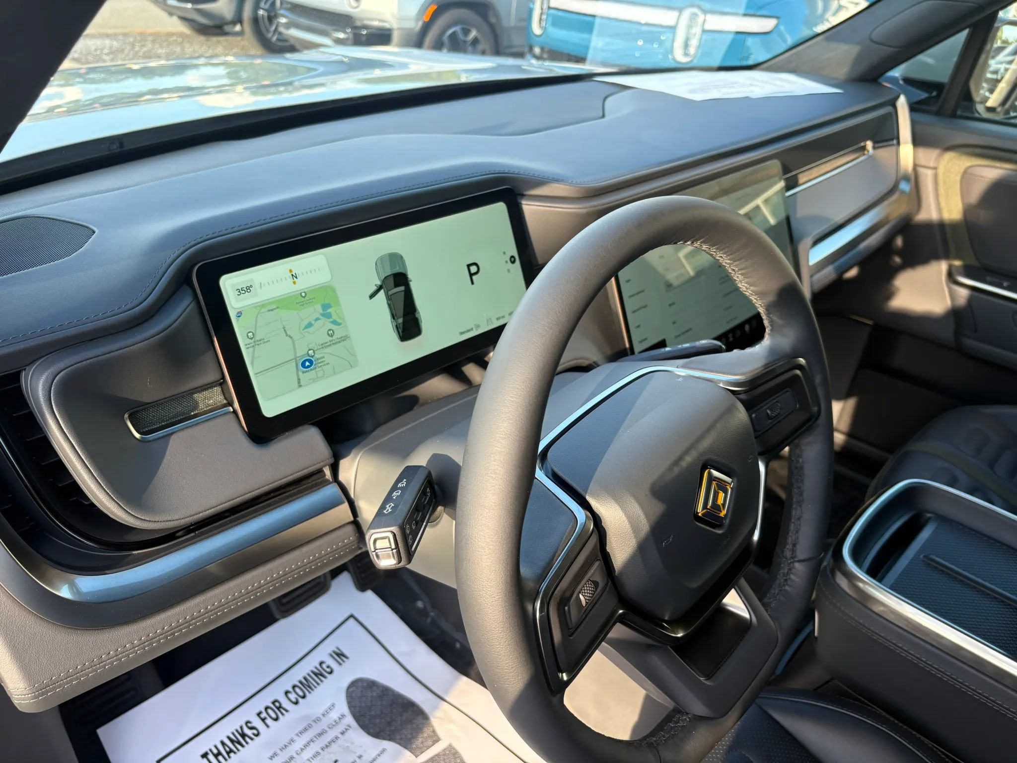 Used 2025 Rivian R1S Adventure Dual AWD/4WD image 8