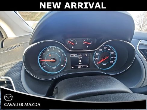 Used 2018 Chevrolet Cruze LS image 16