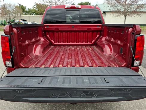 Certified 2023 Chevrolet Colorado LT w/ LT Convenience Package II AWD/4WD image 10