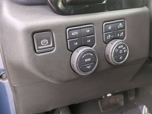 Certified 2024 Chevrolet Silverado 1500 High Country w/ High Country Premium Package image 18