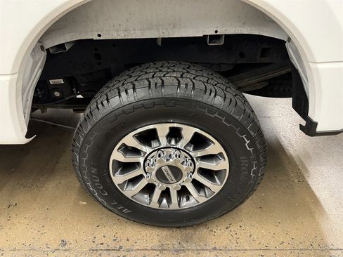 Used 2020 Ford F250 Lariat w/ Lariat Value Package image 9