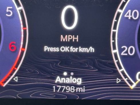 Used 2024 Jeep Wagoneer L Base w/ Premium Group I image 14