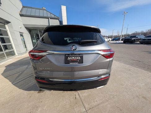 Used 2021 Buick Enclave Essence w/ Sound and Sites Package image 10