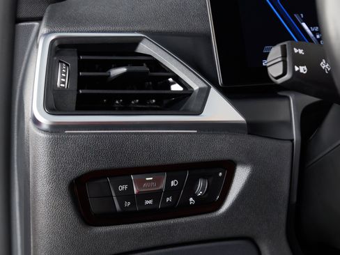 Used 2024 BMW M4 Coupe w/ M Driver's Package RWD image 28