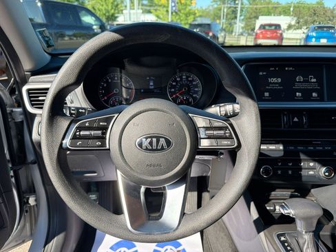 Used 2020 Kia Optima LX FWD image 23