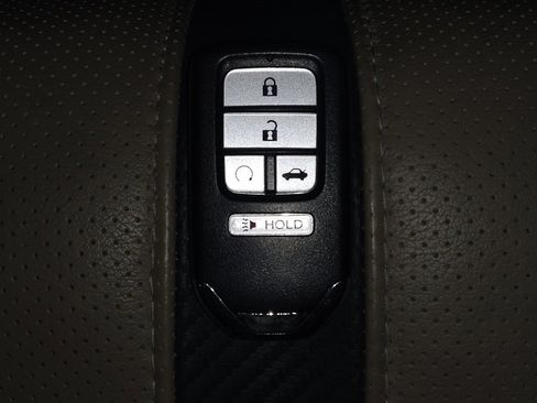 Used 2017 Honda Civic Touring image 32