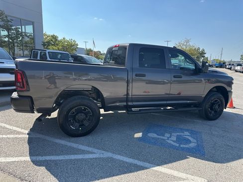 New 2026 RAM 3500 Tradesman image 32