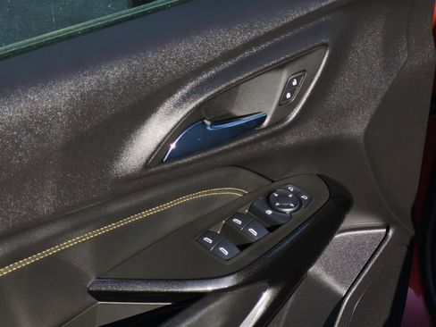 Certified 2024 Chevrolet Trax ACTIV w/ Driver Confidence Package image 12