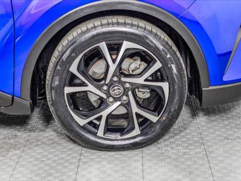 Used 2018 Toyota C-HR XLE image 34