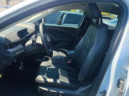 Used 2023 Ford Mustang Mach-E Select RWD image 5