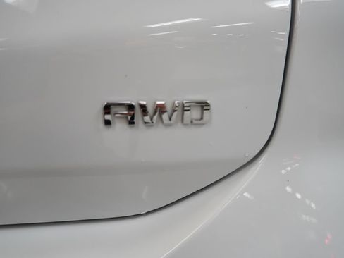 Used 2023 Chevrolet Equinox LS w/ LS Convenience Package image 18