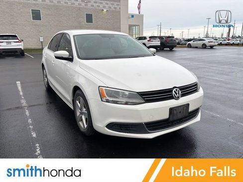 Used 2013 Volkswagen Jetta TDI image 1