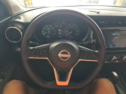 Used 2024 Nissan Kicks SV FWD image 10