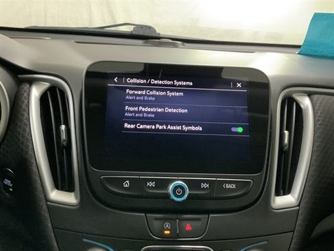 Used 2024 Chevrolet Malibu LT FWD image 28