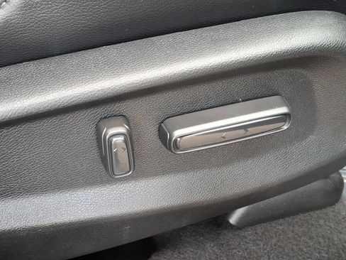 Used 2017 Honda CR-V EX-L image 11