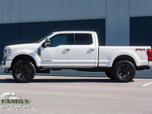 Used 2021 Ford F250 Platinum AWD/4WD image 4