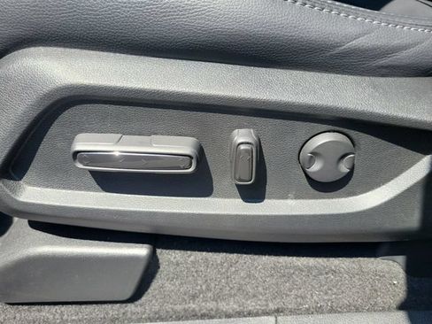 Used 2025 Honda Pilot Touring image 41