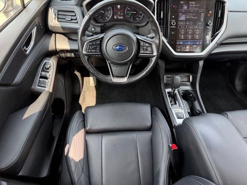 Used 2023 Subaru Ascent Limited AWD/4WD image 9