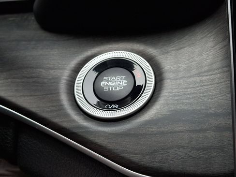 Certified 2023 Jeep Grand Cherokee L Limited AWD/4WD image 26