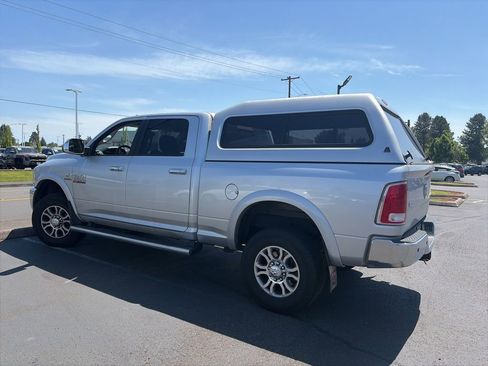 Used 2015 RAM 2500 Laramie w/ Convenience Group AWD/4WD image 4