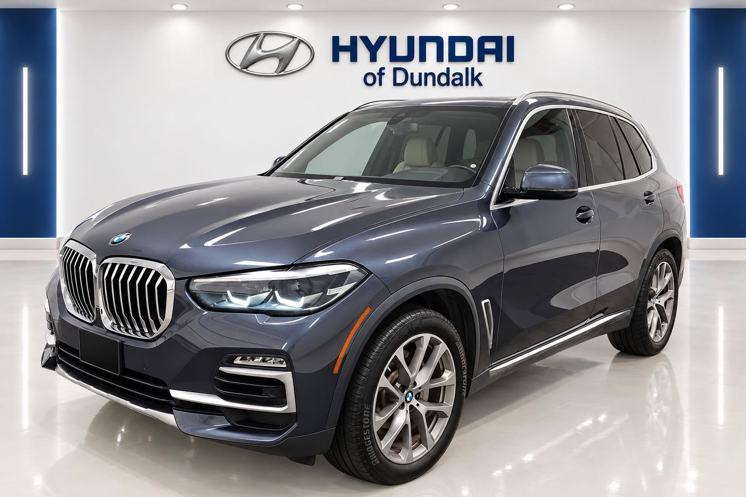 Used 2019 BMW X5 xDrive40i w/ Convenience Package AWD/4WD image 1