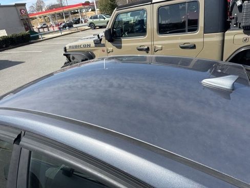 Used 2017 Hyundai Ioniq SEL image 10