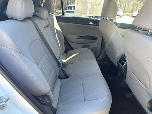 Used 2019 Kia Sportage LX image 30