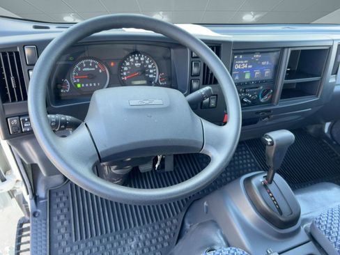 Used 2025 Chevrolet Low Cab Forward image 14