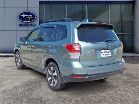 Used 2018 Subaru Forester 2.5i Premium AWD/4WD image 4