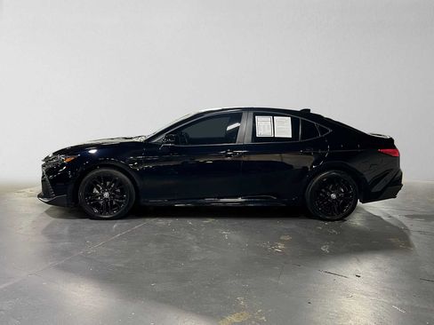 Used 2025 Toyota Camry SE w/ Convenience Package AWD/4WD image 6