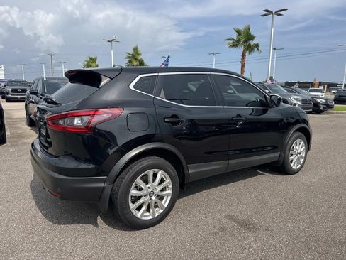 Used 2021 Nissan Rogue Sport S FWD image 5