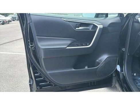 Certified 2025 Toyota RAV4 XLE AWD/4WD image 13
