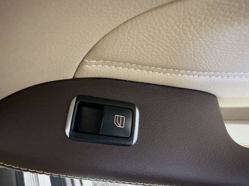 Used 2018 Mercedes-Benz GLE 350 w/ Premium 1 Package image 30