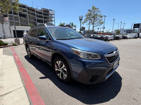 Used 2022 Subaru Outback Limited AWD/4WD image 5