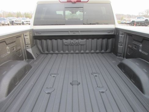 New 2026 GMC Sierra 2500 AT4 image 7