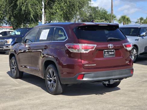 Used 2016 Toyota Highlander XLE FWD image 4