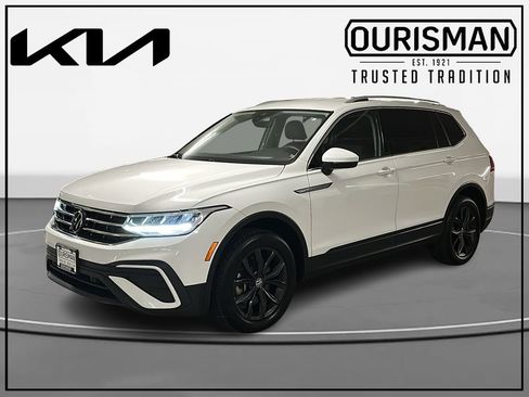 Used 2024 Volkswagen Tiguan Wolfsburg Edition FWD image 2