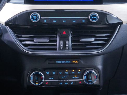 Used 2022 Ford Escape Titanium w/ Titanium Elite Package image 13